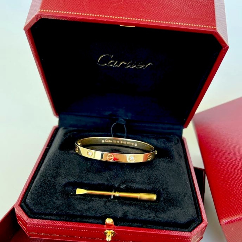 Selling my Cartier Love Bracelet Yellow Gold 4 Diamonds